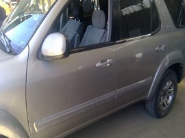 2005 TOYOTA SEQUOIA, SILVER, SR5, 4.7L, AT, 2WD,  Z25112